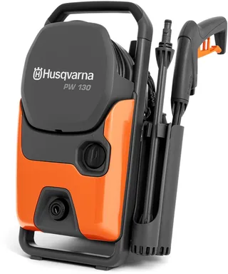 PW 130 hogedrukreiniger - 130 bar, 465 l/u debiet, metalen pomp, 6 m slang, schuimsproeier en sproeikoppen - Compacte elektrische hogedrukreiniger voor auto's, terrassen en buitenoppervlakken van Husqvarna – productafbeelding 1 van 5