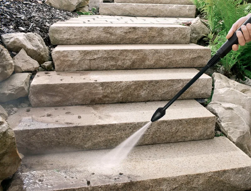 Hochdruckreiniger K 2 UNIVERSAL EDITION, Druck max: 110 bar, Fördermenge max: 360 l/h, Dreckfräse, Druck: 110 bar, Fördermenge max. 360 l/h, Hochdruckpistole van Kärcher, Geel, Zwart – productafbeelding 4 van 4