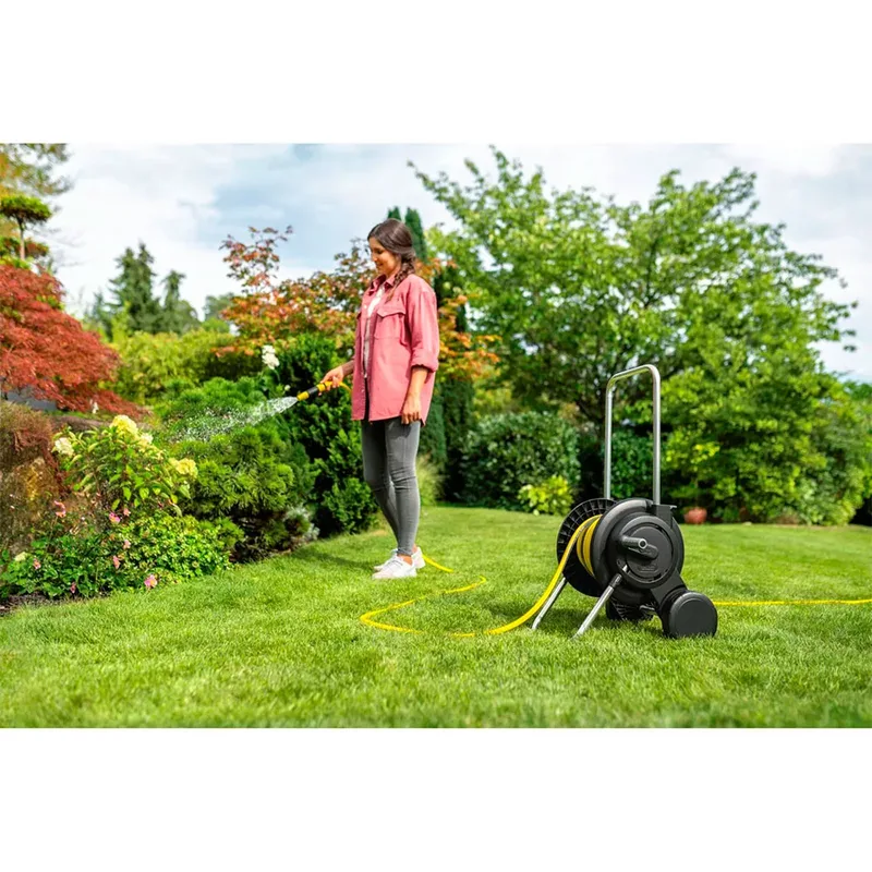 HT 2.20 Slangenwagen Incl. 20 m PrimoFlex tuinslang - Slangcapaciteit (m) 40 (1/2") / 20 (5/8") / 25 (3/4") - Compact en in hoogte verstelbaar - Incl. PrimoFlex tuinslang van Kärcher, Zwart – productafbeelding 3 van 5