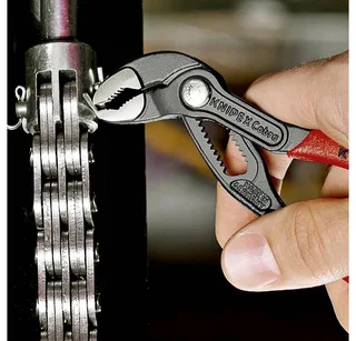 125mm Cobra® waterpomptang | geatramenteerd - 87 01 125 van Knipex, Rood – productafbeelding 2 van 4