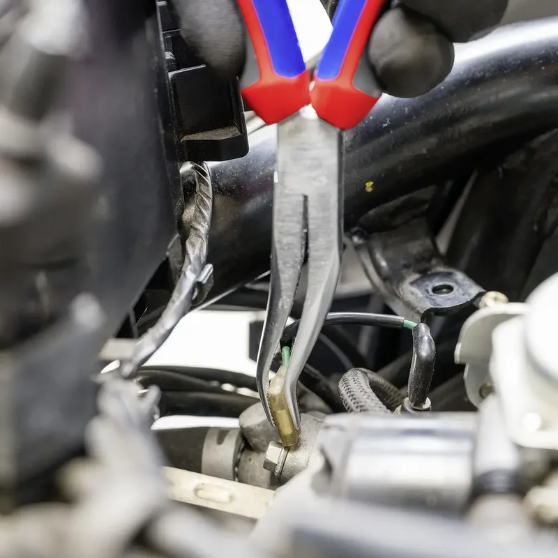 Knipex 38 35 200 pour lélectronique et la mécanique de précision Pince plate à becs ronds droite Acier électrique Vanadium 200 mm de Knipex – image du produit 2 sur 2
