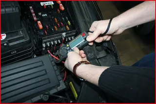 KS Tools 1501745 Stromzange digital inkl. Prüfkabel van KS Tools – productafbeelding 2 van 3