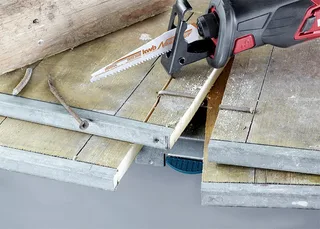 kwb 578800 Säbelsägeblatt mit Easy-Cut Schaft, verwendbar für alle Bau-Materialien Sägeblatt-Länge 150 mm 1 St. von KWB – Produktbild 2 von 3