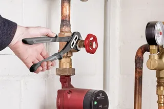 Waterpomptang 240mm van KWB, Grijs – productafbeelding 2 van 3