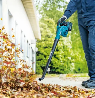 Akku-Gebläse »UB002GZ01« 40V max., ohne Akku und Ladegerät, mit variabler 3-Stufen-Regelung, 3,0-3,2 N, 3,5-3,6 m³/min, 99 m/s von Makita, Blau – Produktbild 2 von 5
