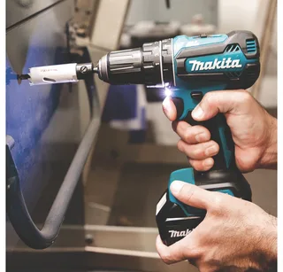 Akku-Schlagbohrschrauber DHP485RTJ, max. 1900 U/min, mit 2 Akkus 18 V/5 Ah und Ladegerät, inkl. Aufbewahrungskoffer von Makita, Blau, Schwarz – Produktbild 2 von 5