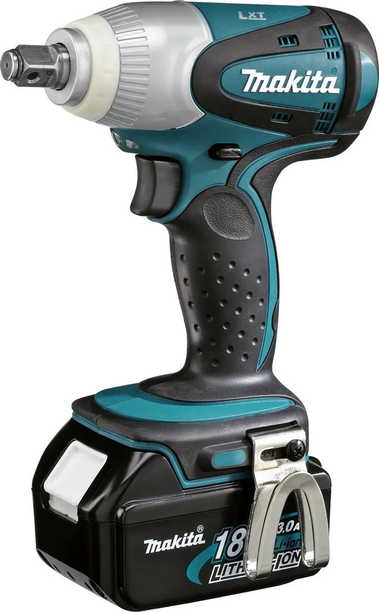 BTW251RFE S18V 3,0 Ah Li-Ion Accu Slagmoersleutel - Incl. 2e accu van Makita – productafbeelding