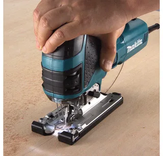 Decoupeerzaag 4351FCTJ - Incl. koffer - Bedraad - Incl. 1 Anti-splinterplaat van Makita – productafbeelding 2 van 4