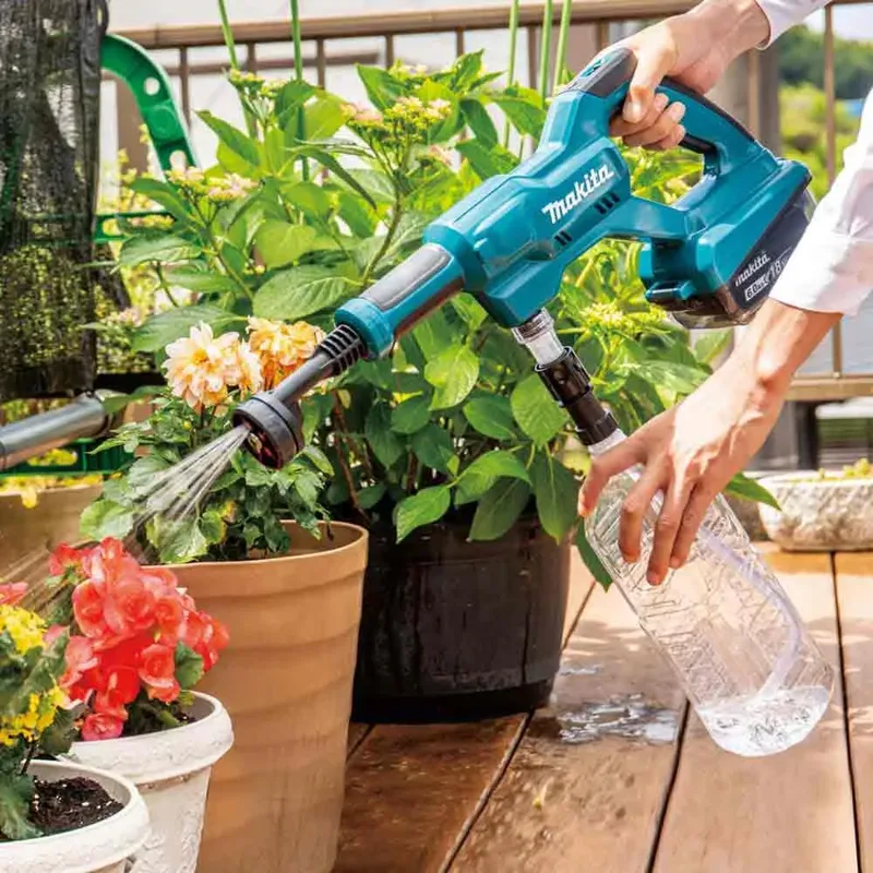 Pressure washer Water Bottle Adapter de Makita – image du produit