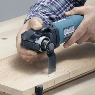 TM3010CX4J TM3010CX4J Multifunktionswerkzeug mit Zubehör 320 W de Makita – image du produit 2 sur 2