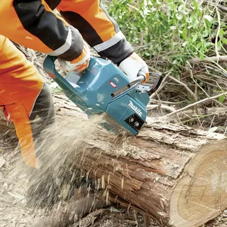 sans fil Tronçonneuse sans batterie, sans chargeur Longueur de lame 400 mm de Makita – image du produit 2 sur 3