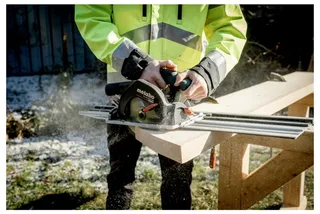 accucirkelzaag KS 18 LTX 57 BL 18 V 57 mm + KFS 44 afkortzaagrail 440 mm ( 691223000 ) + Metabox - zonder accu, zonder oplader by Metabo – product image 2 of 2