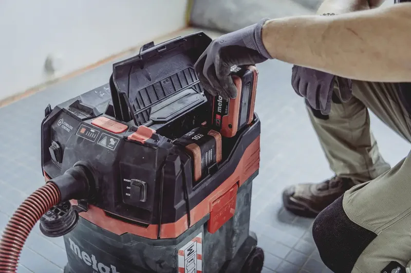 Akku-Nass-/Trockensauger AS 36-18 M 30 PC-CC (602074850) mit manueller Filterabreinigung und CordlessControl fra Metabo – produktbillede 2 af 3