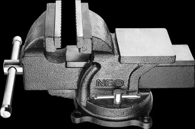 Serie - Bankschroef - 150 mm - Draaibare Basis de Neo Tools – image du produit