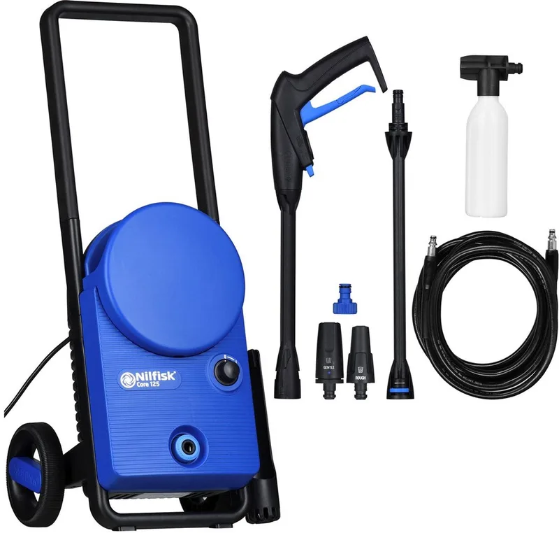 Core 125 – Compacte hogedrukreiniger met 125 bar, metalen pomp, Click&Clean-systeem, terrasreiniger en transportwagen van Nilfisk – productafbeelding