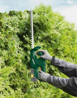 Akku-Heckenschere PARKSIDE X 20 V Akku-Heckenschere PAHS 35 - mit Akku 2 Ah & Ladegerät, (1 St., ohne Akku) von Parkside – Produktbild 4 von 4