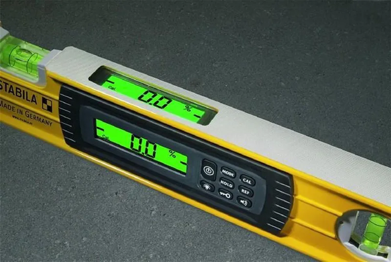 TECH 196 electronic IP 65 17670 Digitale waterpas 61 cm van Stabila, Kleurloos – productafbeelding