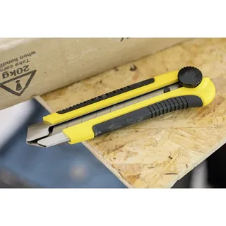 Afbreekmes Dynagrip 25mm by Stanley, Black, Yellow – product image 2 of 3