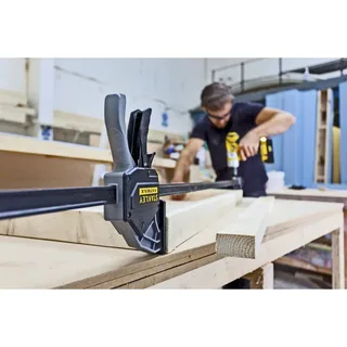 FMHT0-83240 Serre-joint à une main Envergure max.:600 mm Longueur: 850 mm Mesures dempattement:90 mm de Stanley – image du produit 2 sur 3