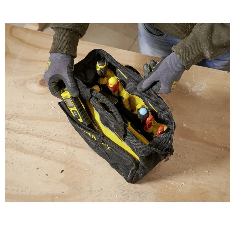 Gereedschapstas 300mm - 1-93-330 van Stanley, Zwart – productafbeelding 3 van 4