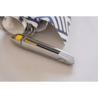 Interlock Afbreekmes 18mm - 1-10-018 de Stanley, Gris – image du produit 2 sur 2