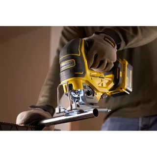 SFMCS650M2K Accu Decoupeerzaag KIT V20 Brushless de Stanley – image du produit 8 sur 8