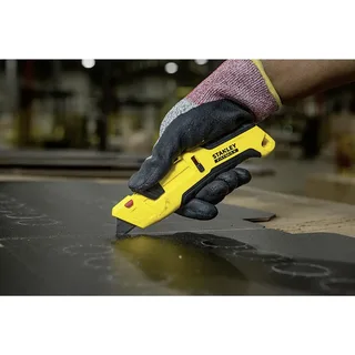 Veiligheidsmes - Automatisch Terugtrekkend Lemmet - 3 Instellingen - Bi-Materiaal Handgreep von Stanley, Schwarz, Gelb – Produktbild 2 von 3