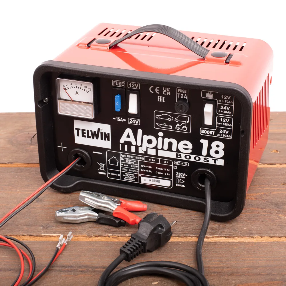 acculader Alpine 18 Boost von Telwin – Produktbild