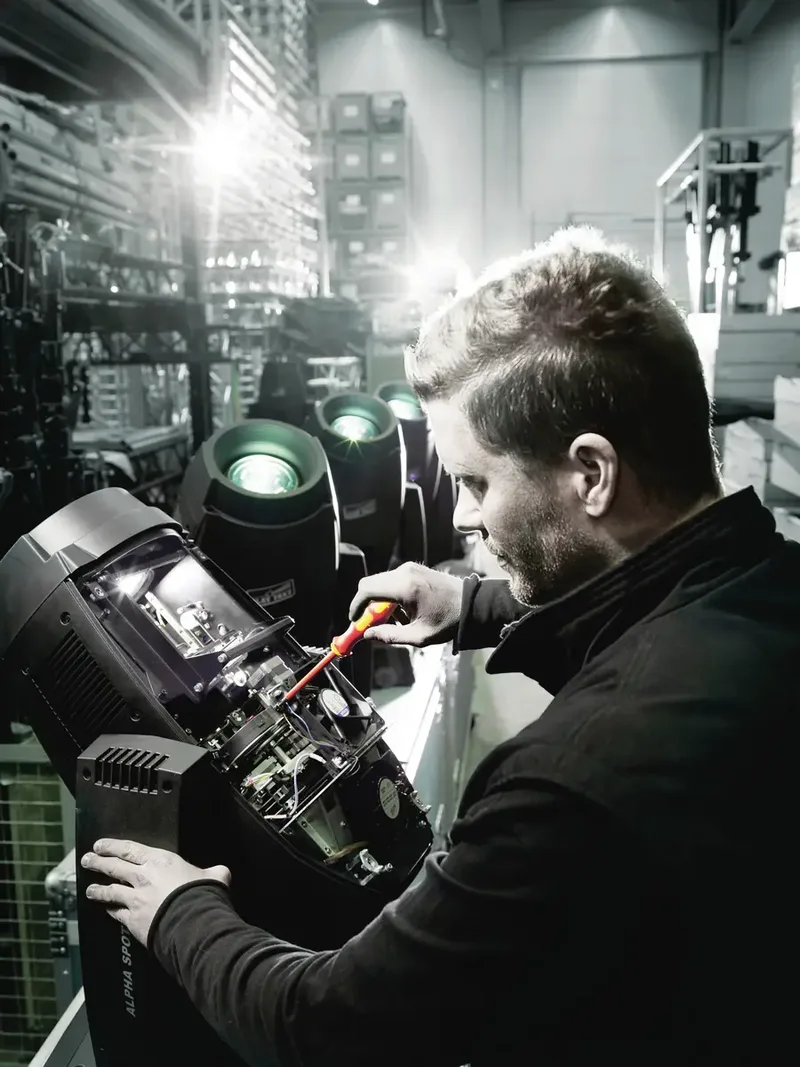 Kraftform Kompakt VDE 18 Universal 2 van Wera – productafbeelding 1 van 2