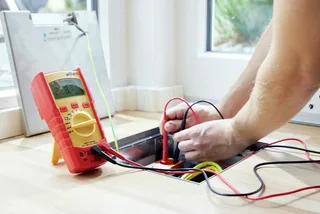 Wiha 45218 Hand-Multimeter digital CAT III 600 V, CAT IV 300 V von Wiha – Produktbild 2 von 3